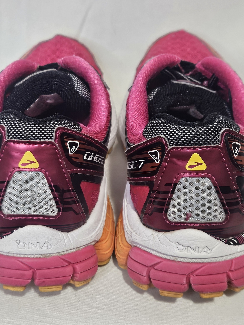 Brooks Ghost 7 G7 Women's US 7.5 Running Shoes - Pink with Orange Accents - Picture 4 of 16